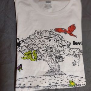 M men's Levi's Tree Print Graphic Tee